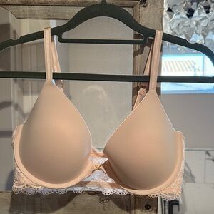 Elegant Cream Lace Bra
